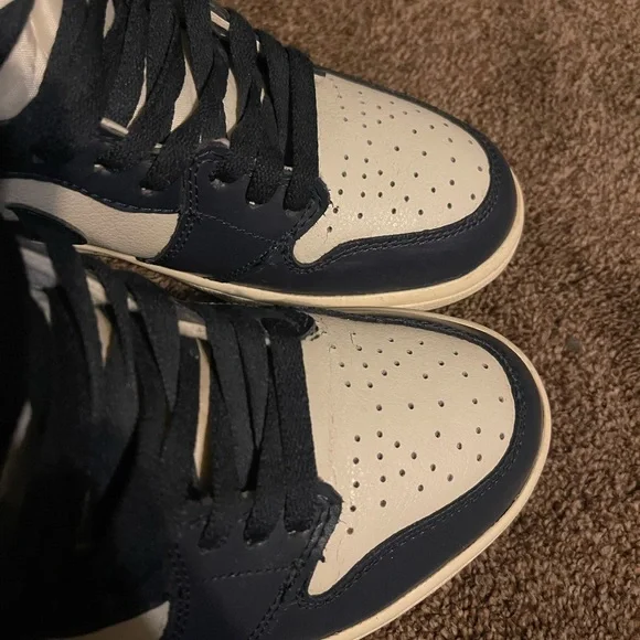 Nike Jordan 1 Retro High Obsidian - Picture 4 of 8